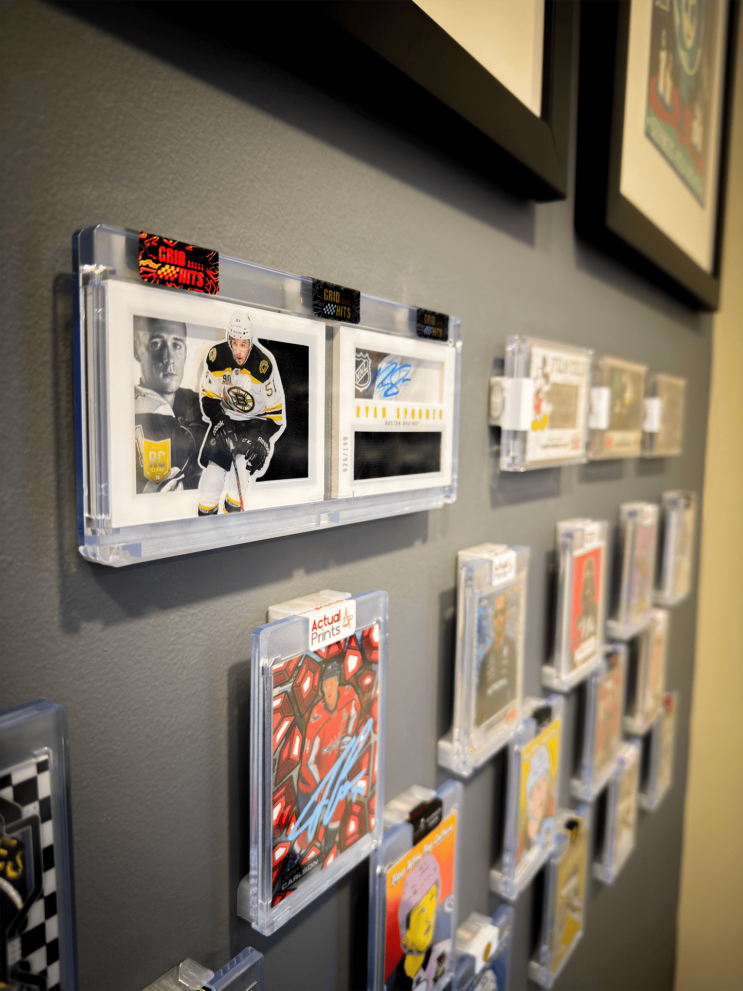 Mag Mount Horizontal Booklet Card Display - 1 Pack - Actual Prints