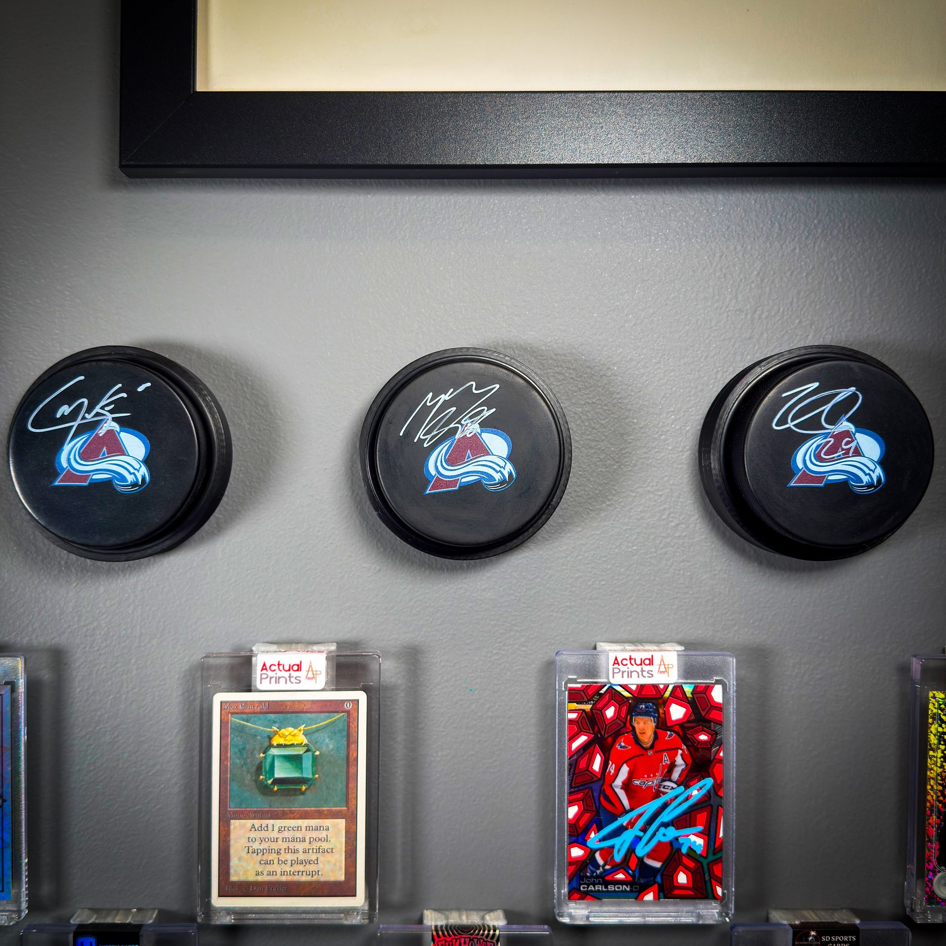 Puck Halo – The Sleek, Low - Profile Hockey Puck Wall Mount - Actual Prints
